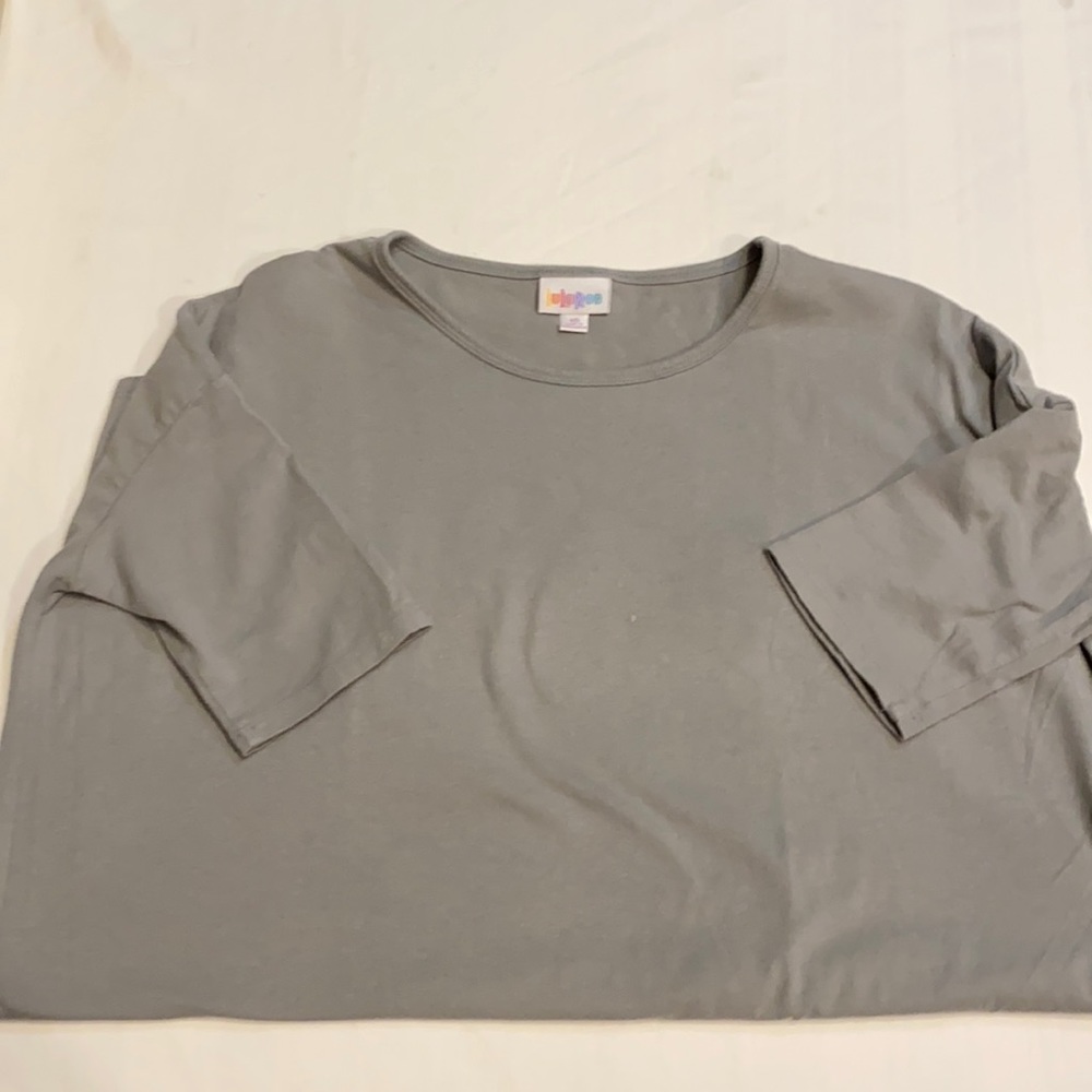 LuLaRoe Irma Tunic